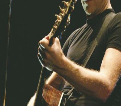 Bryan Adams, músico y cantante canadiense Bryan Adams, músico y cantante canadiense