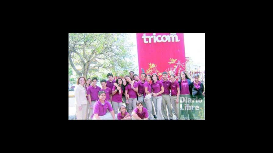 Tricom recibe en su sede alumnos de Mi Colegio