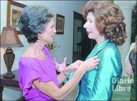 Francia reconoce a doña Melba Segura