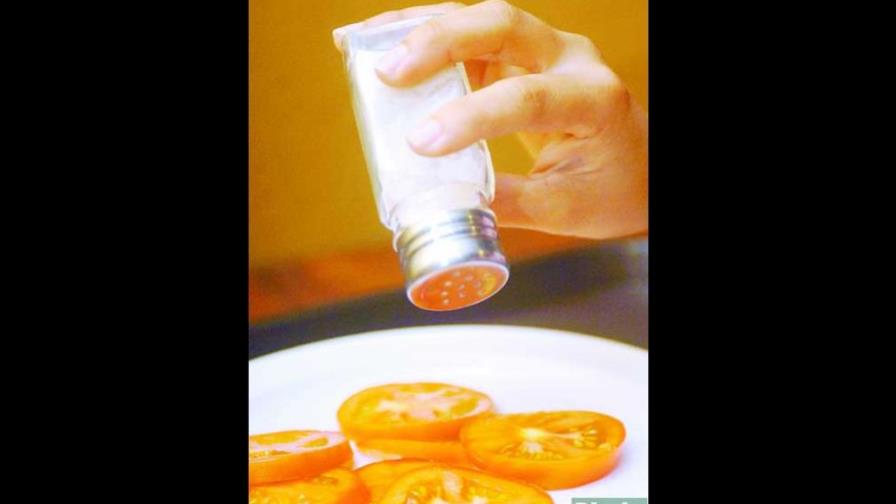 La sal, necesaria, pero dañina, en los alimentos La sal, necesaria, pero dañina, en los alimentos
