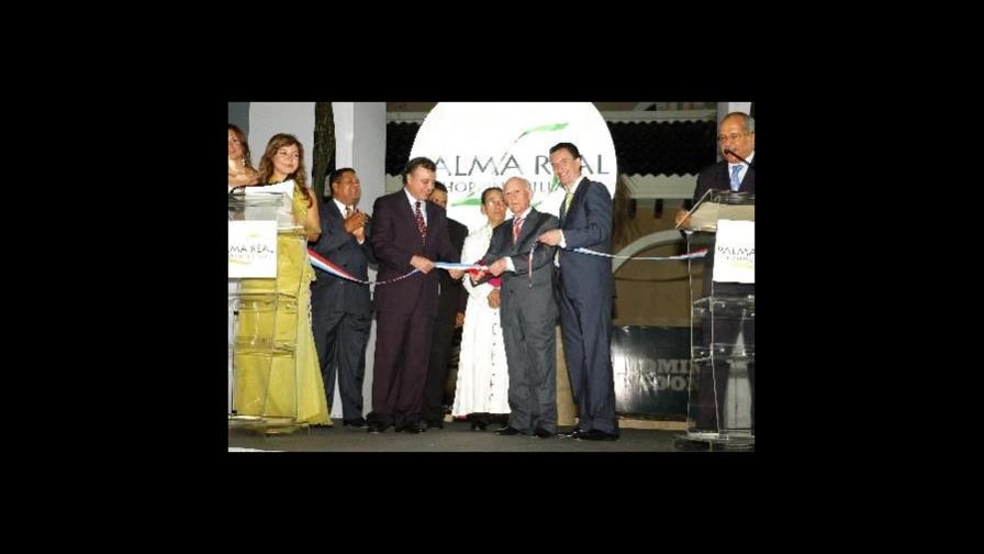 Palma Real Shopping Village abre sus puertas