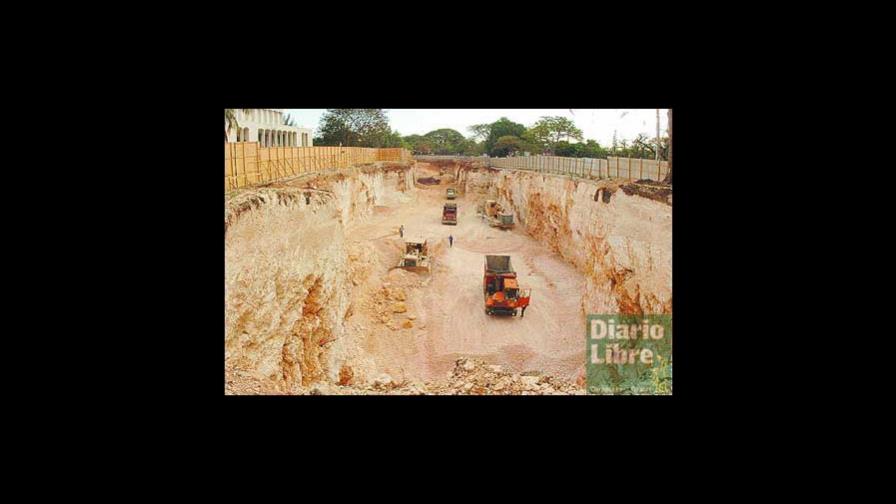 Geólogo cuestiona estudios sobre suelos del Metro SD Geólogo cuestiona estudios sobre suelos del Metro SD