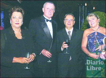 Occidental El Embajador celebra en grande medio siglo de historia