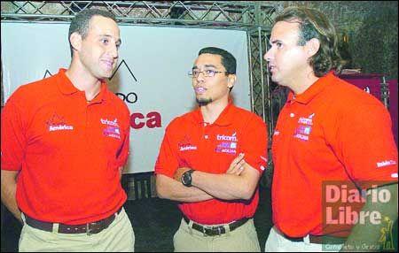 Tricom, en travesía hacia El Aconcagua Tricom, en travesía hacia El Aconcagua