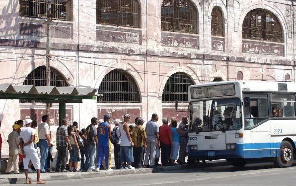Nueve empleados de Aduanas procesados en Cuba por irregularidades