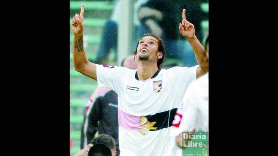 Sevilla, Palermo, Niza y West Ham triunfaron en fútbol