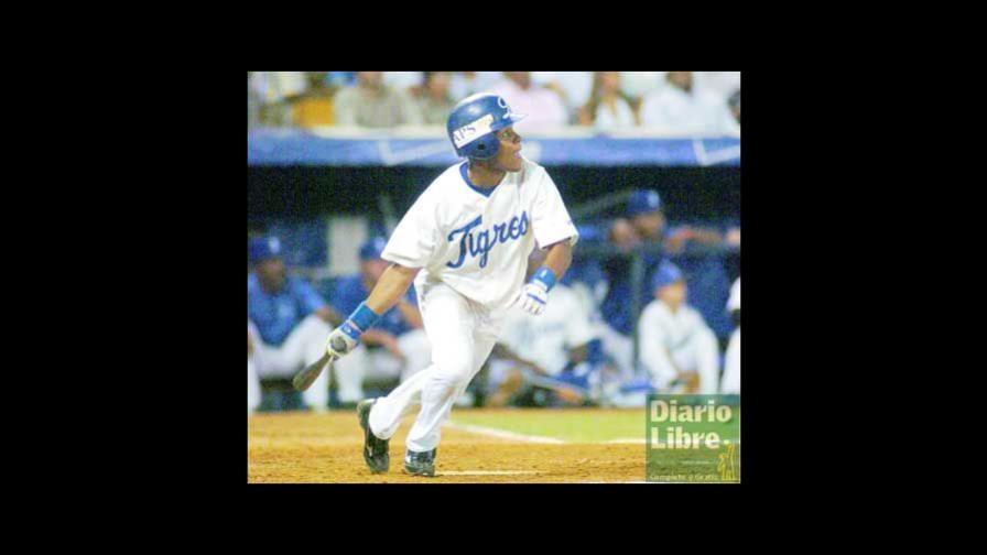 El Licey derrota 7 por 4 a los Toros; Picota, Hernández y T. Pérez héroes
