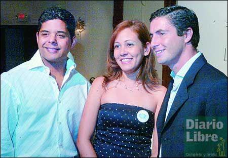 Jóvenes persiguen un lugar en el mundo de la moda