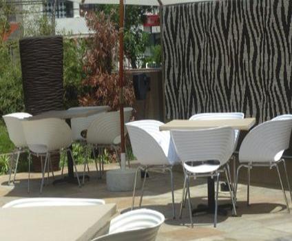 Restaurante Mitre, Decoración fluida y con movimiento Restaurante Mitre, Decoración fluida y con movimiento