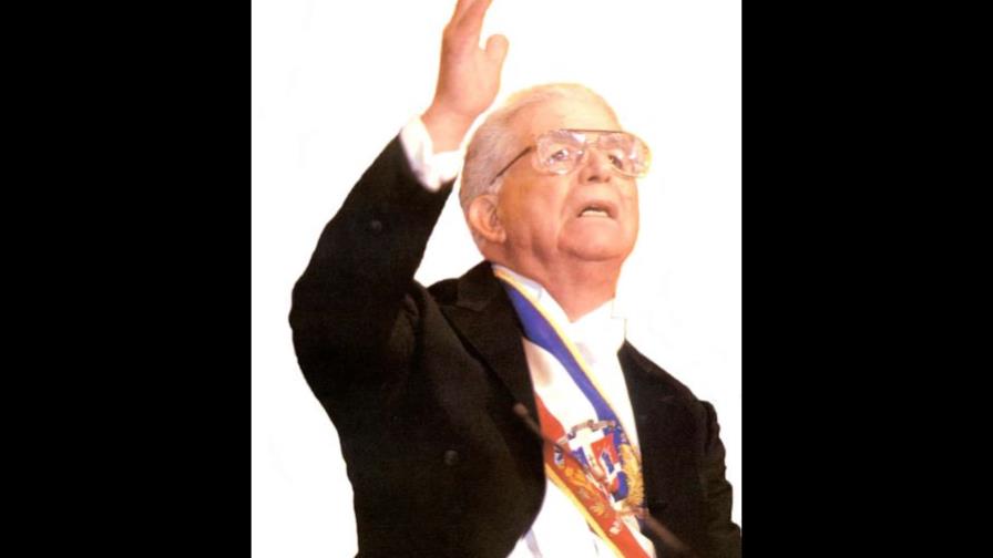 Balaguer, toda una vida dedicada a la política y la literatura