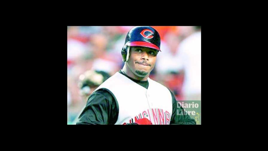 Jardinero Ken Griffey padece de pleuritis
