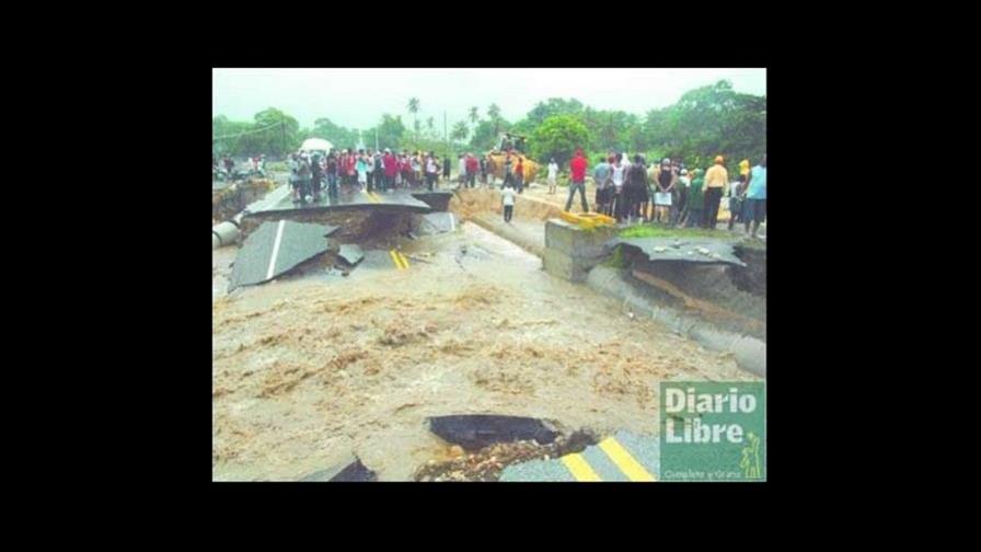 Noel causa 81 muertos Caribe; gira hacia Bahamas