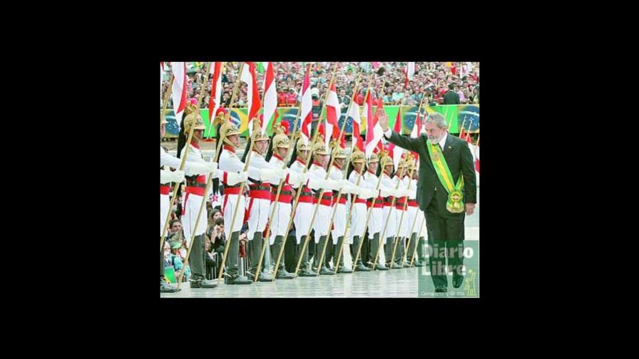 Lula asume su segundo mandato en Brasil