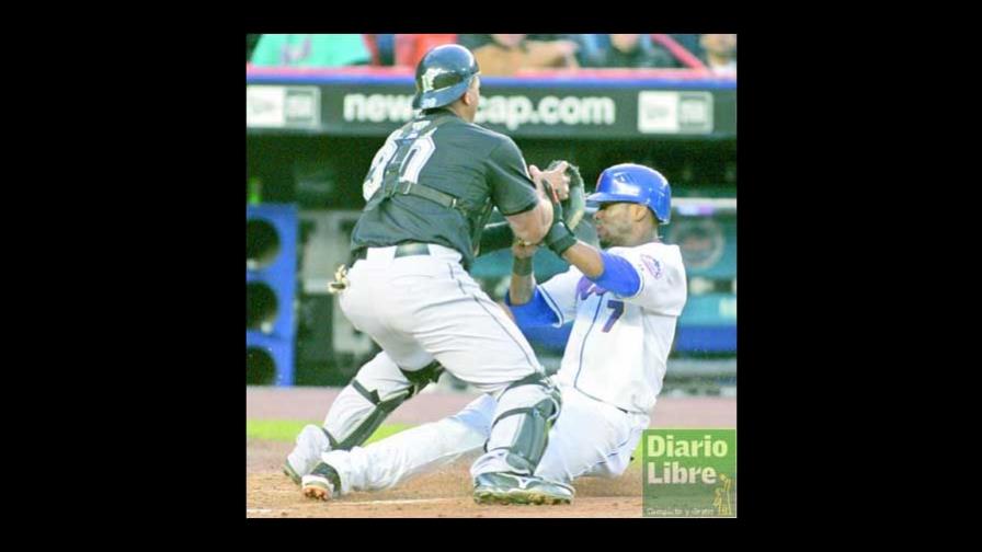 People eligió a Reyes entre los más bellos