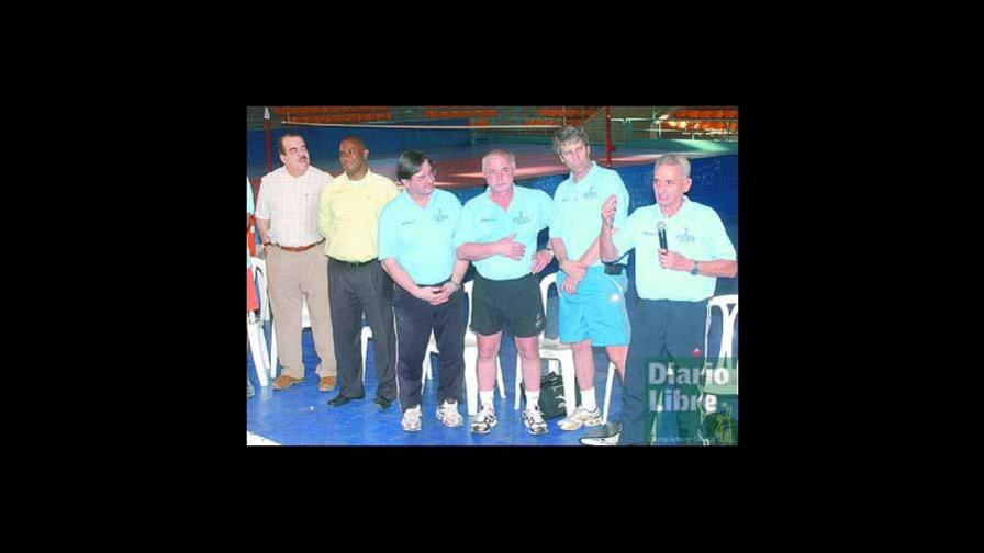 Imparten clínicas de voleibol de playa