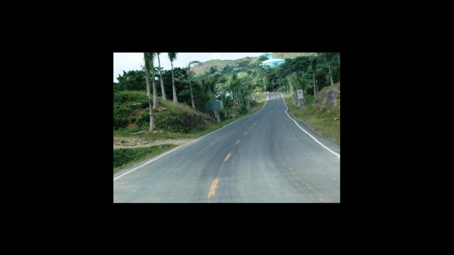 Presidente inaugura carretera y escuelas remodeladas