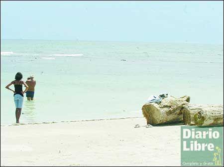 Remolinos en playa Juan Dolio: peligro sin aviso