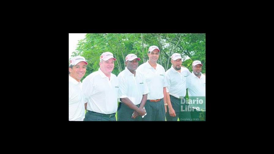 Equipo de golf Omnimedia participó en el Big Five