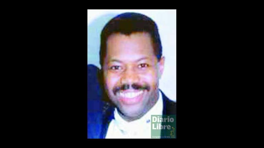 Cantante Fausto Rey trabaja en nueva producción discográfica