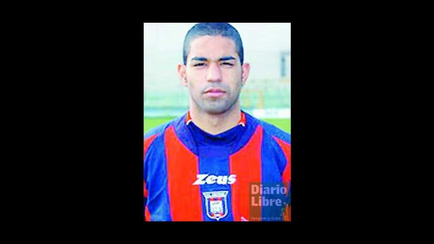 Vinicio Espinal anotó dos goles con el Crotone de liga italiana