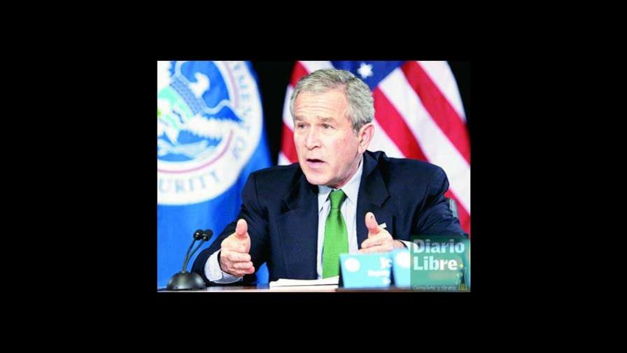 Bush sale de gira por América un poco tarde