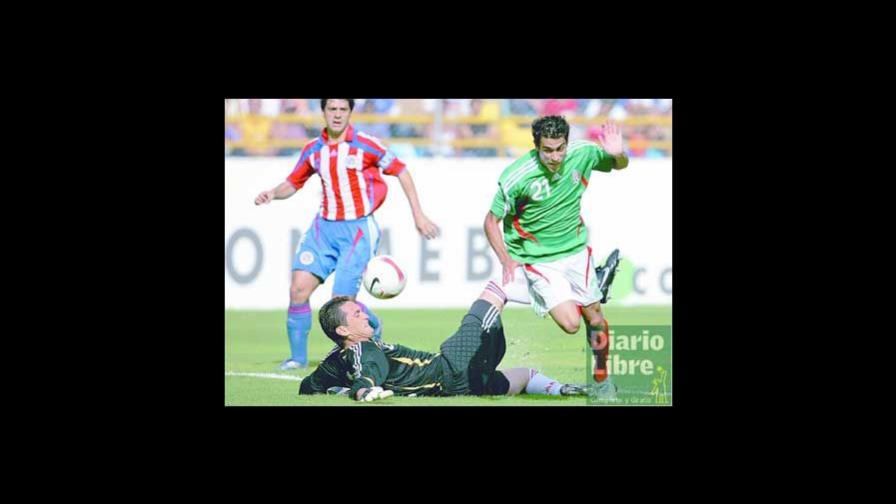 México goleó a Paraguay y pasó a su 5ta semifinal