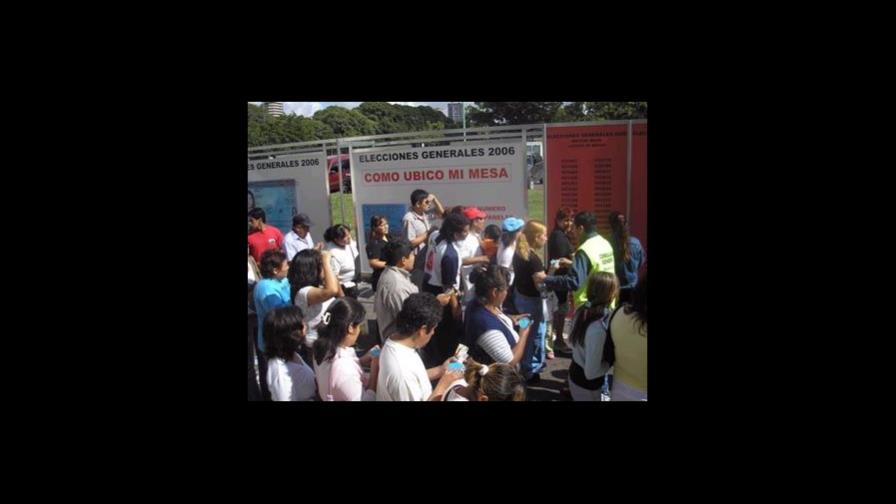 Catorce candidatos inscritos para presidencia argentina