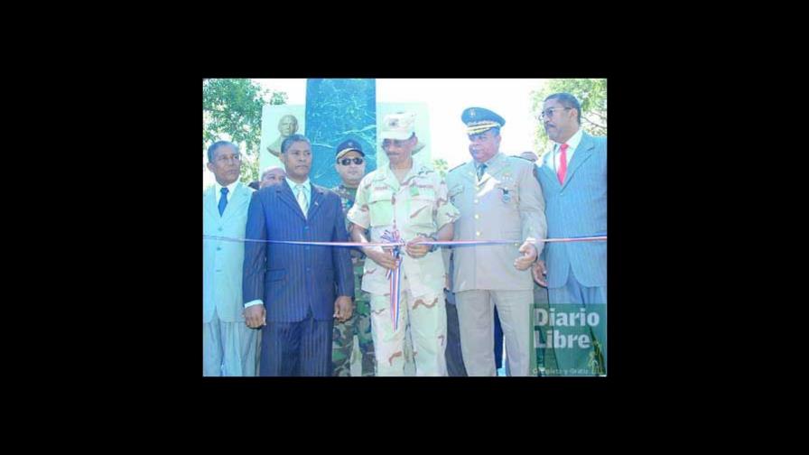 Inauguran plaza en honor a Trinitarios