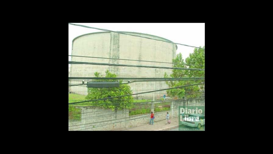 La CAASD realiza saneamiento en tanques del sector San Juan Bosco