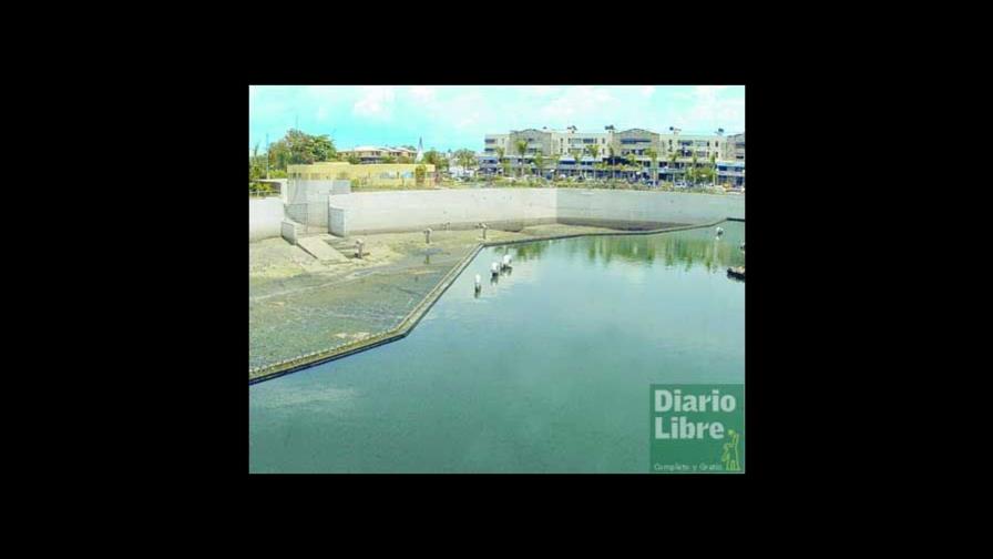 Mal olor revela problemas en el nuevo parque de la Núñez
