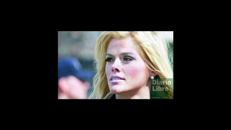 Tres dicen ser el padre de hija de Anna N. Smith