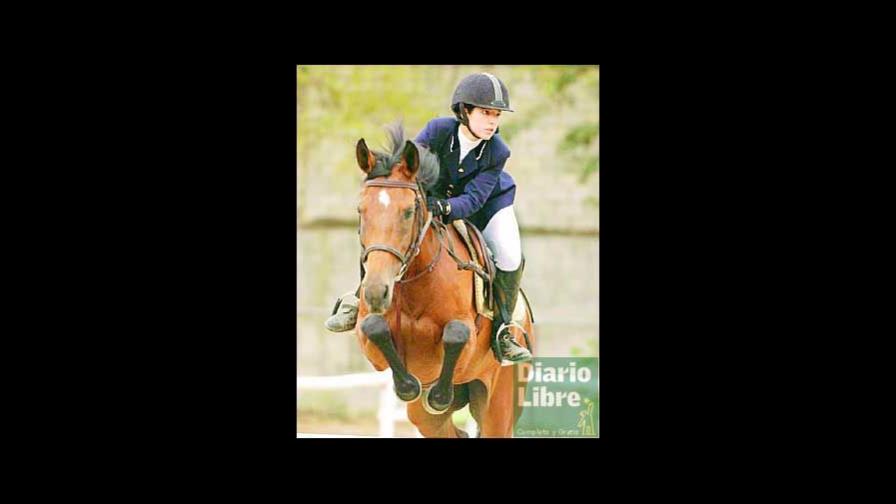 Villanueva y Hazoury triunfaron en saltos