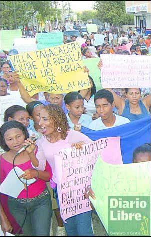 Protestas por falta de agua en Santiago - Diario Libre