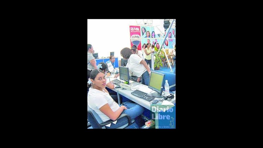 TransUnión tiende la mano a consumidores