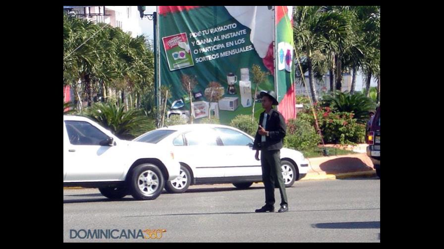 AMET prosigue retención de autos por placa oculta