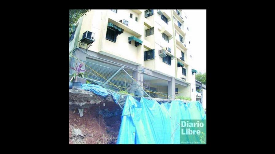 Vecinos calle Caonabo temen por su seguridad