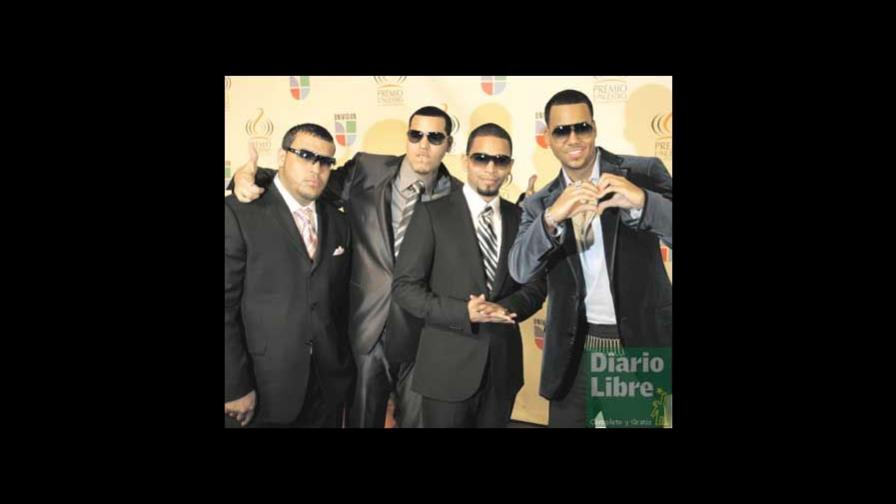 La bachata triunfa en los premios Lo Nuestro a la Música Latina