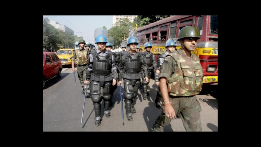 Al menos 13 muertos y 60 heridos en ataques simultáneos en 3 ciudades indias