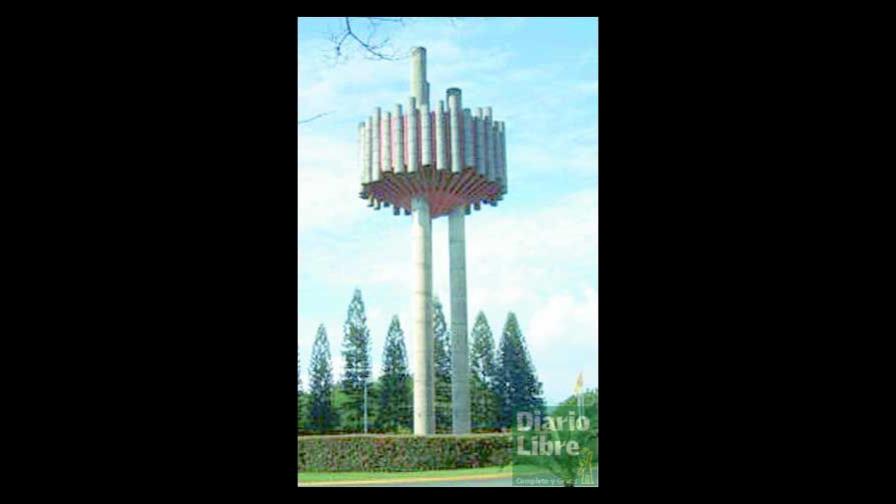 Leonel vuelve a Santiago a inaugurar obra PUCMM