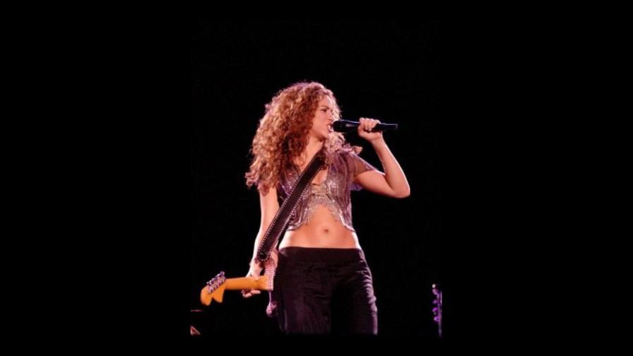 Shakira rompió récord de asistencia a un concierto en el Zócalo del DF Shakira rompió récord de asistencia a un concierto en el Zócalo del DF