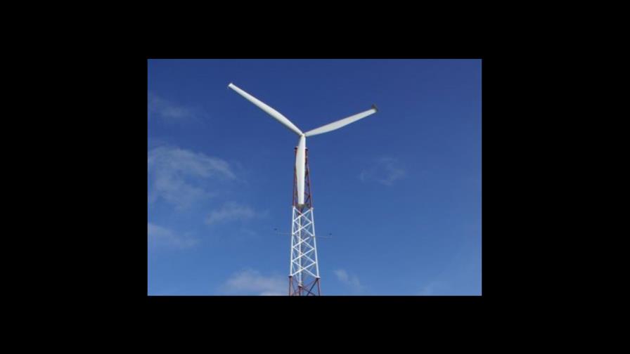 Instalan en Samaná el primer generador de energía eólica para uso comercial Instalan en Samaná el primer generador de energía eólica para uso comercial