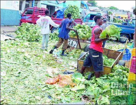Mercados son un caos en Santiago