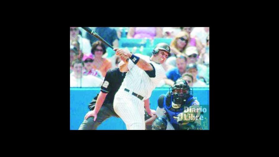 Jorge Posada firma por $52,4 millones por 4 temporadas