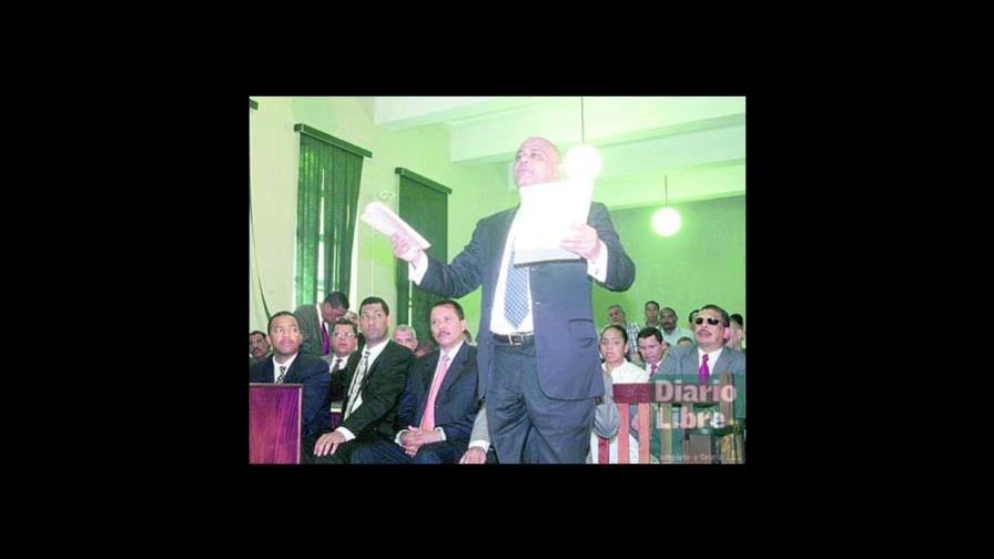 Confirman descargo a policías acusados de usufructuar autos