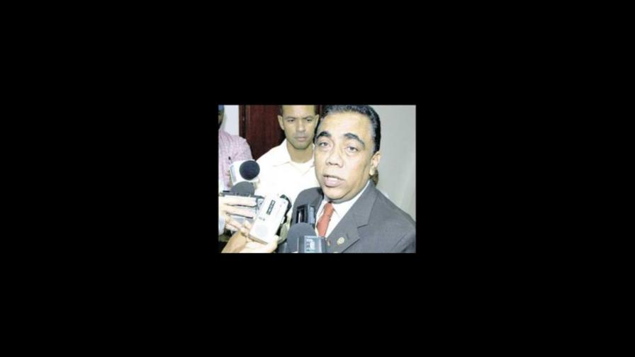 Renuncia Henry Mejía de la Cámara de Cuentas