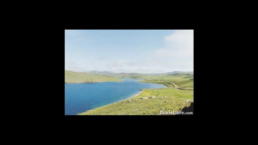 El agua del lago Baikal es limpia y bebible