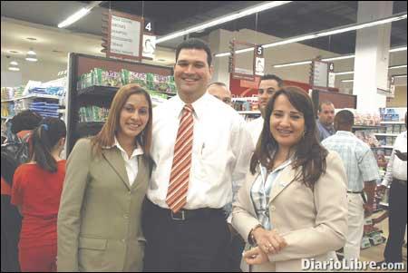 Abren nueva sucursal de supermercados La Cadena