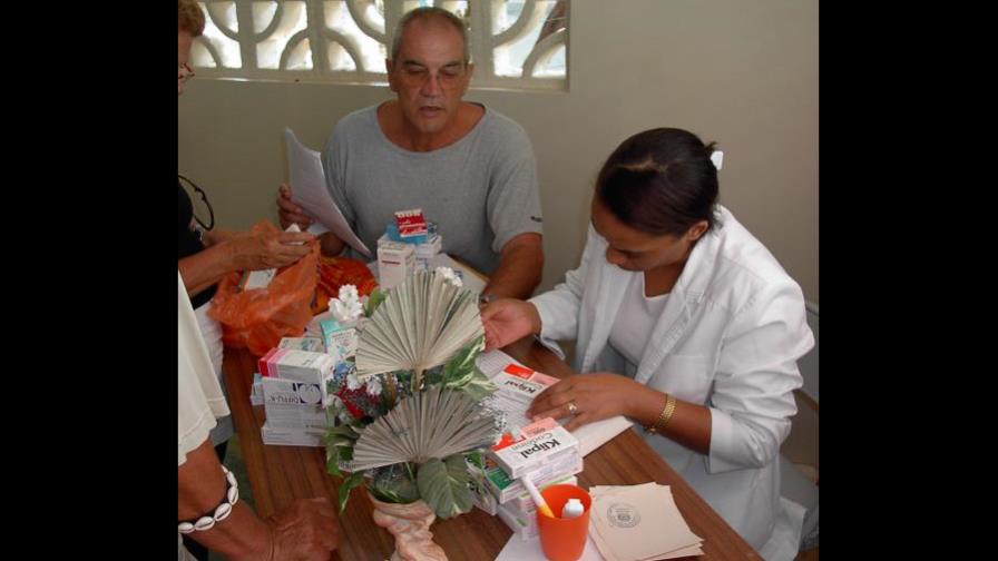 Mayoría de afiliados SS no se benefician de fármacos del PBS