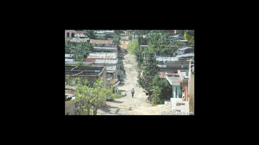 En Guaricanos exigen arreglo de las calles y sanear cañadas