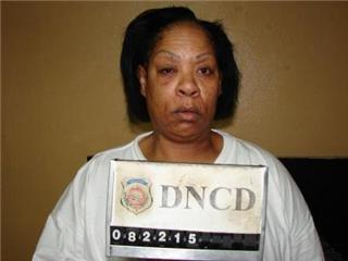 Apresan dos nigerianos con sus estómagos llenos de drogas